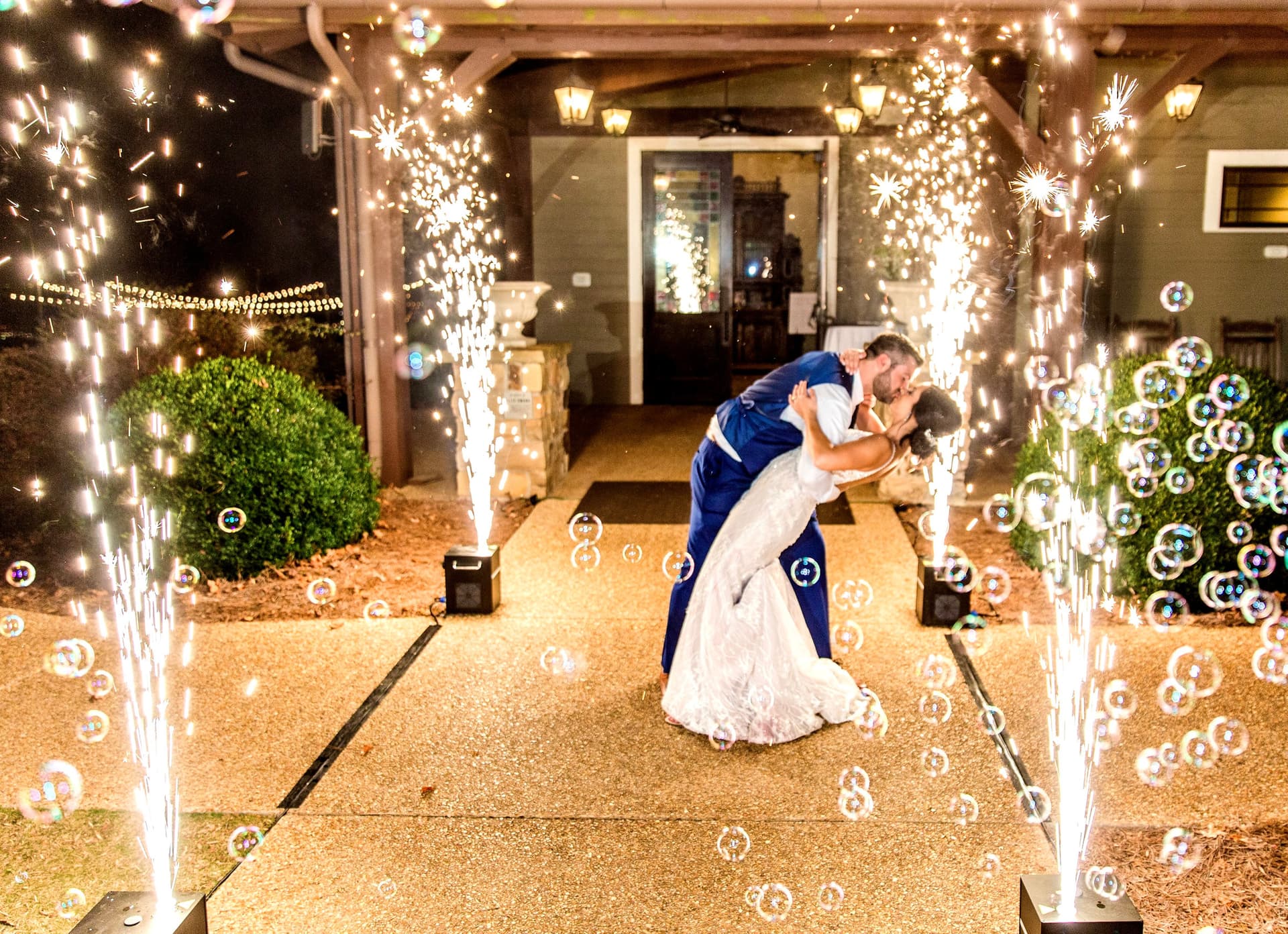 Wedding on Monte Sano with city views — Burritt on the Mountain